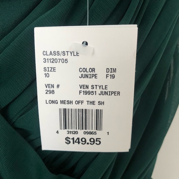 David’s Bridal Off the Shoulder Mesh dress in Juniper size 10 - Picture 7 of 7